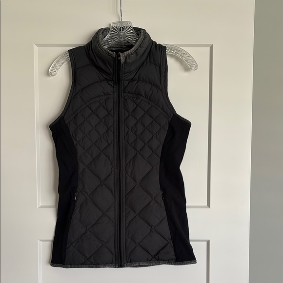 lululemon athletica Jackets & Blazers - Lululemon Women's Black Vest